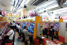 ハイパーサンコー店　内観